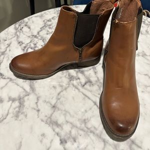 RocketDog Boots - size 11 - Brand new never worn